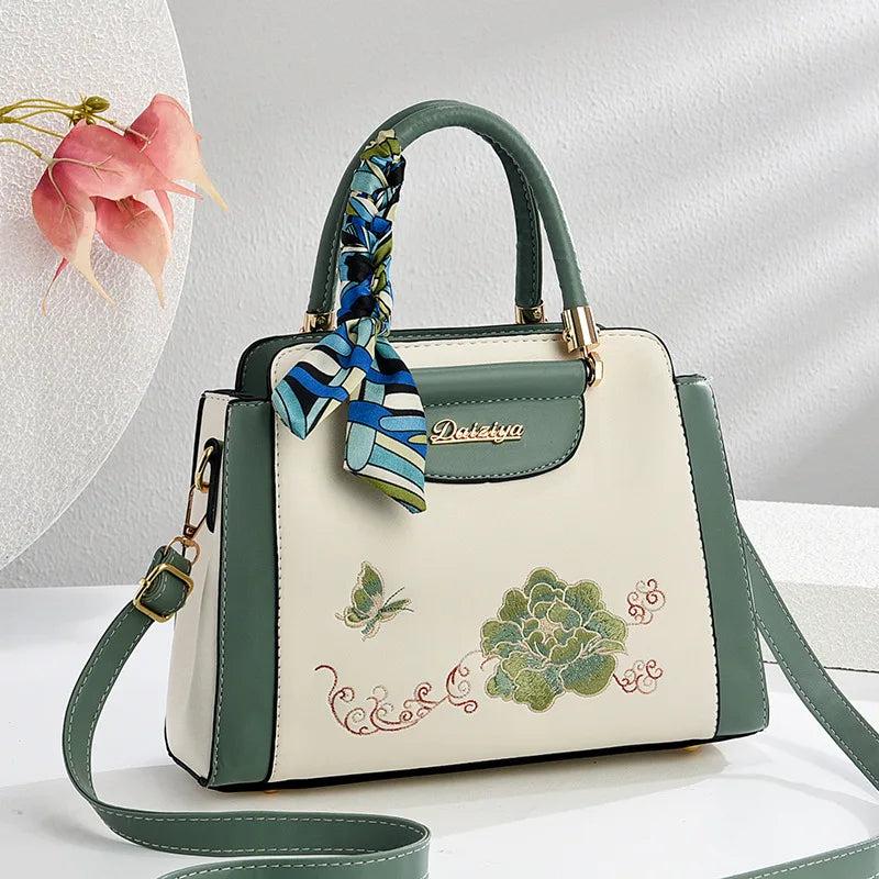 תיק כתף אופנתי לנשים בעיצוב אלגנטי | ג'סטה שופ | Jesta Shop