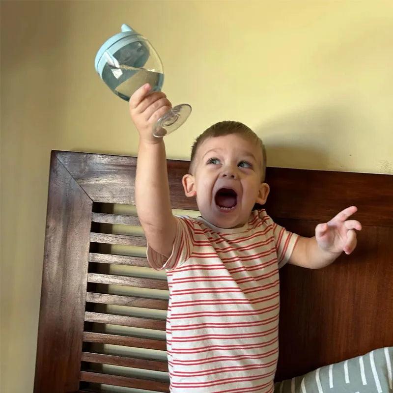 בקבוק לתינוק בעיצוב כוס יין | ג'סטה שופ | Jesta Shop