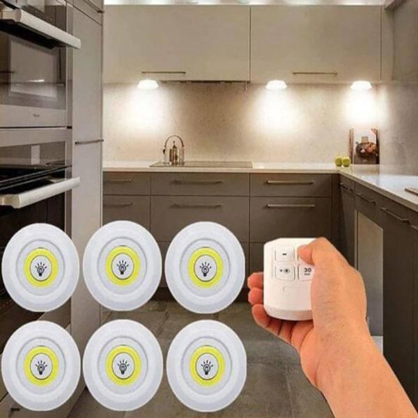 מנורת LED עוצמתית נדבקת עם שלט | ג'סטה שופ | Jesta Shop