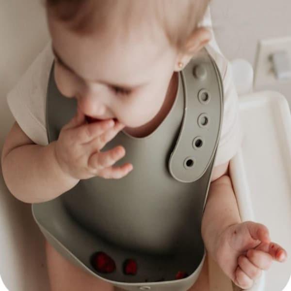 סינר סיליקון איכותי לתינוקות | ג'סטה שופ | Jesta Shop