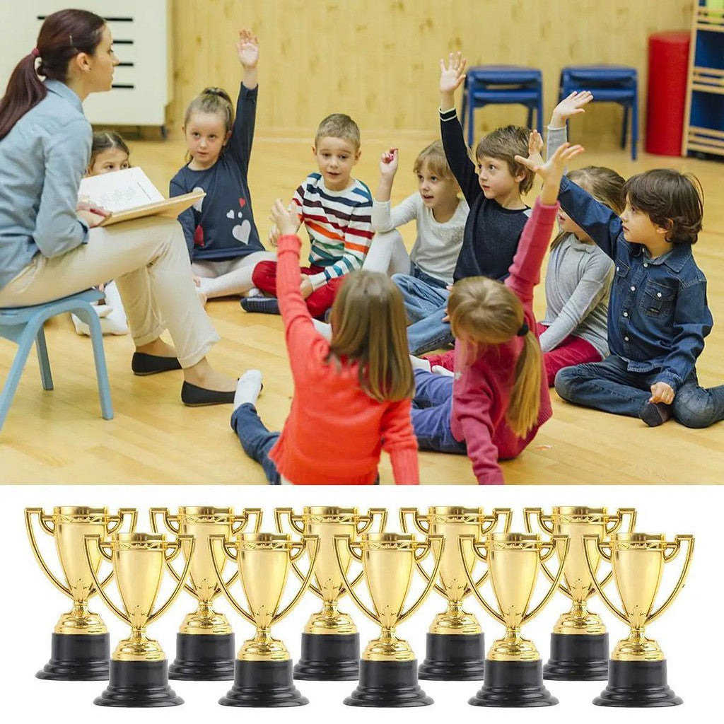 חבילת 10 פרסי זכייה גביע זהב לילדים | ג'סטה שופ | JestaShop