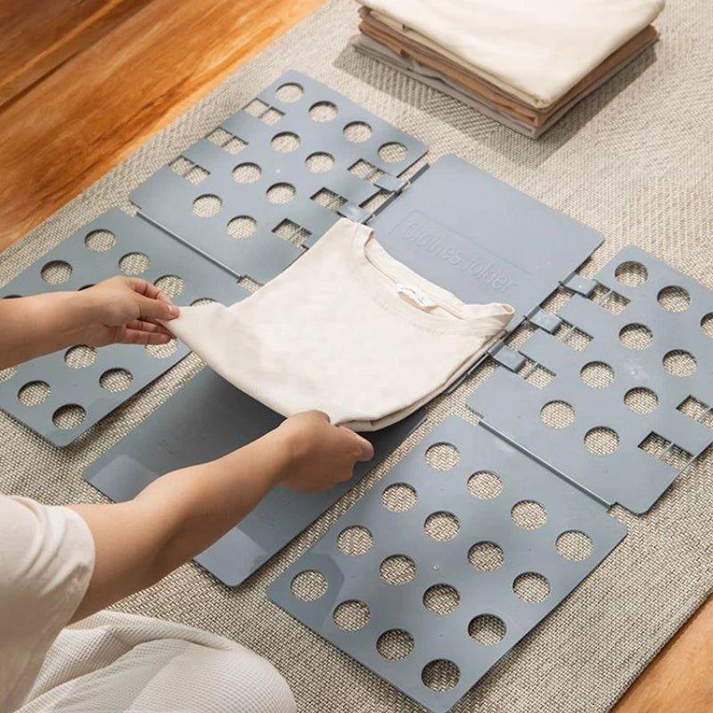 מגש לקיפול בגדים מהיר בקלות וביעילות | ג'סטה שופ | Jesta Shop