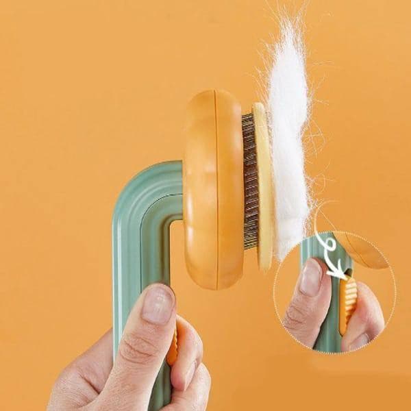 מברשת שיער מתנקה בקליק לחיות מחמד | ג'סטה שופ | JestaShop