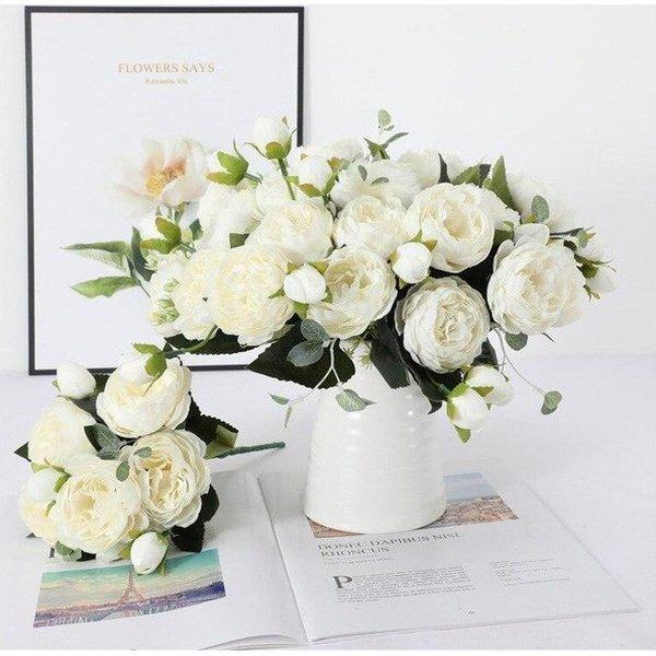 זר פרחים ורדים מלאכותיים בצבע לבן | ג'סטה שופ | JestaShop